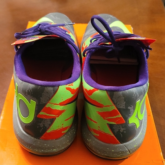 KD V1 Energy sz 13 worn 1 - Picture 3 of 4